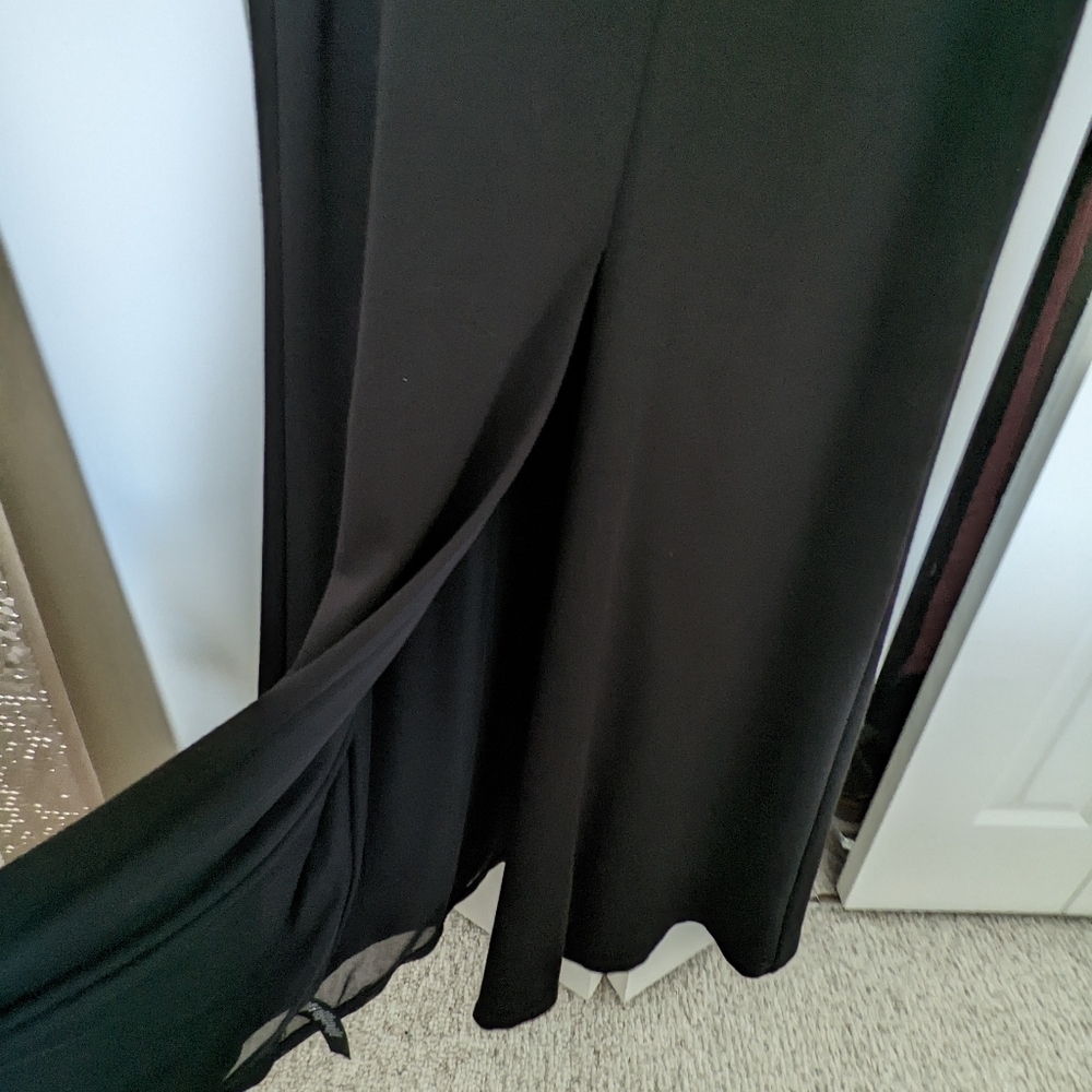 Alice and Olivia black maxi gown - Picture 7 of 12